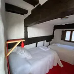 Lanzaroco, Tu Casa En La Vera