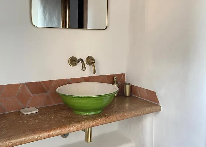 Lanzaroco, Tu Casa En La Vera