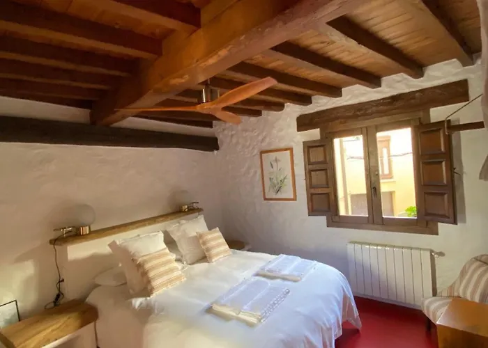 Holiday home Lanzaroco, Tu Casa En La Vera